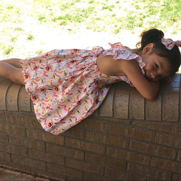 Lacey Lane Summer Dress with matching Bow Size 4 - Picture 4 of 13